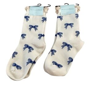 Hansel from Basel BUNDLE TWO PAIRS of All Over Bows Crew, Ivory/blue, NWT